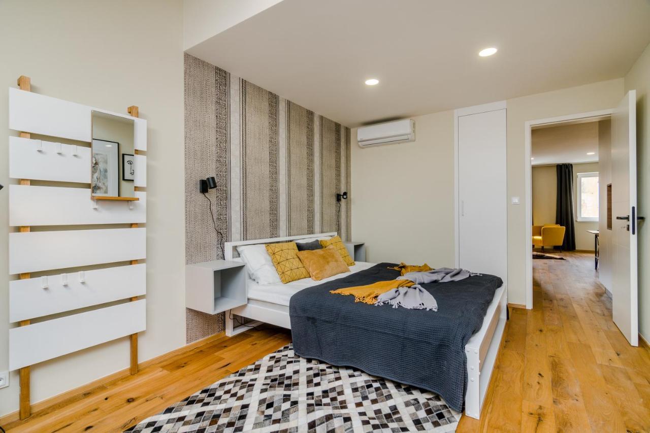 Prague Days - Premium Loft W Terrace - View - Netflix - Ac Apartment Luaran gambar